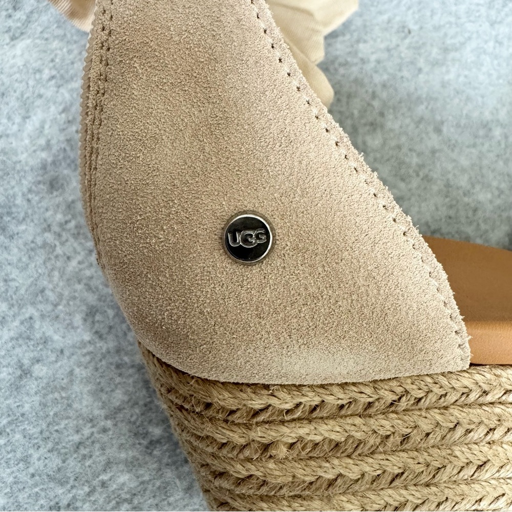 UGG Womens Yarrow Espadrille Wedge Sandal US 9.5 Zip Back Adjustable Tie New - Picture 13 of 16